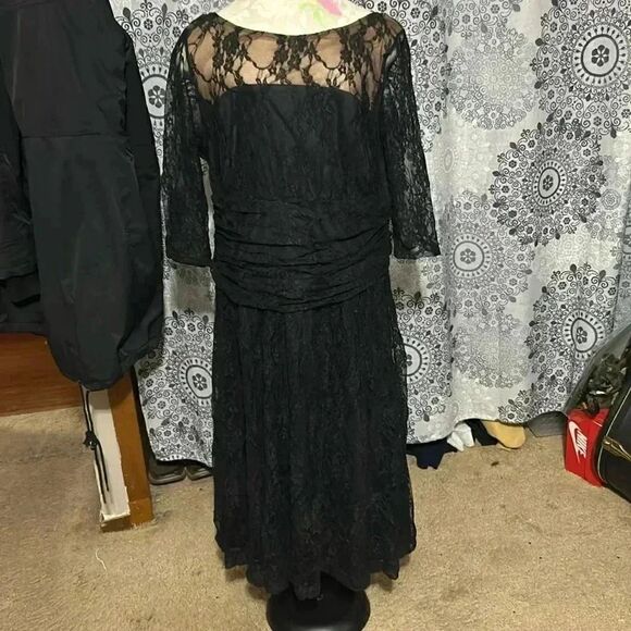 Kiyonna Dresses & Skirts - Kiyonna cocktail lace dress size 1